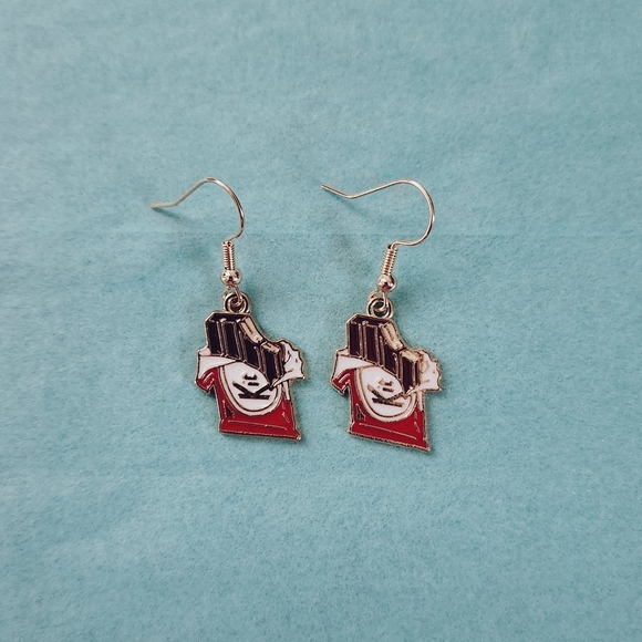 🔮3/$15 Bitten Kit Kat Earrings - Picture 1 of 4